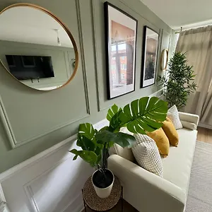  Apartment Grace House - 15 Minutes To London